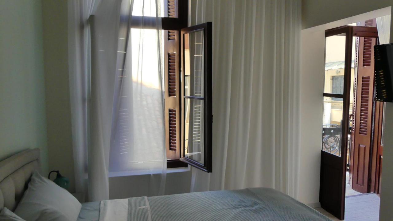 Theasis Athens Panzió Kültér fotó